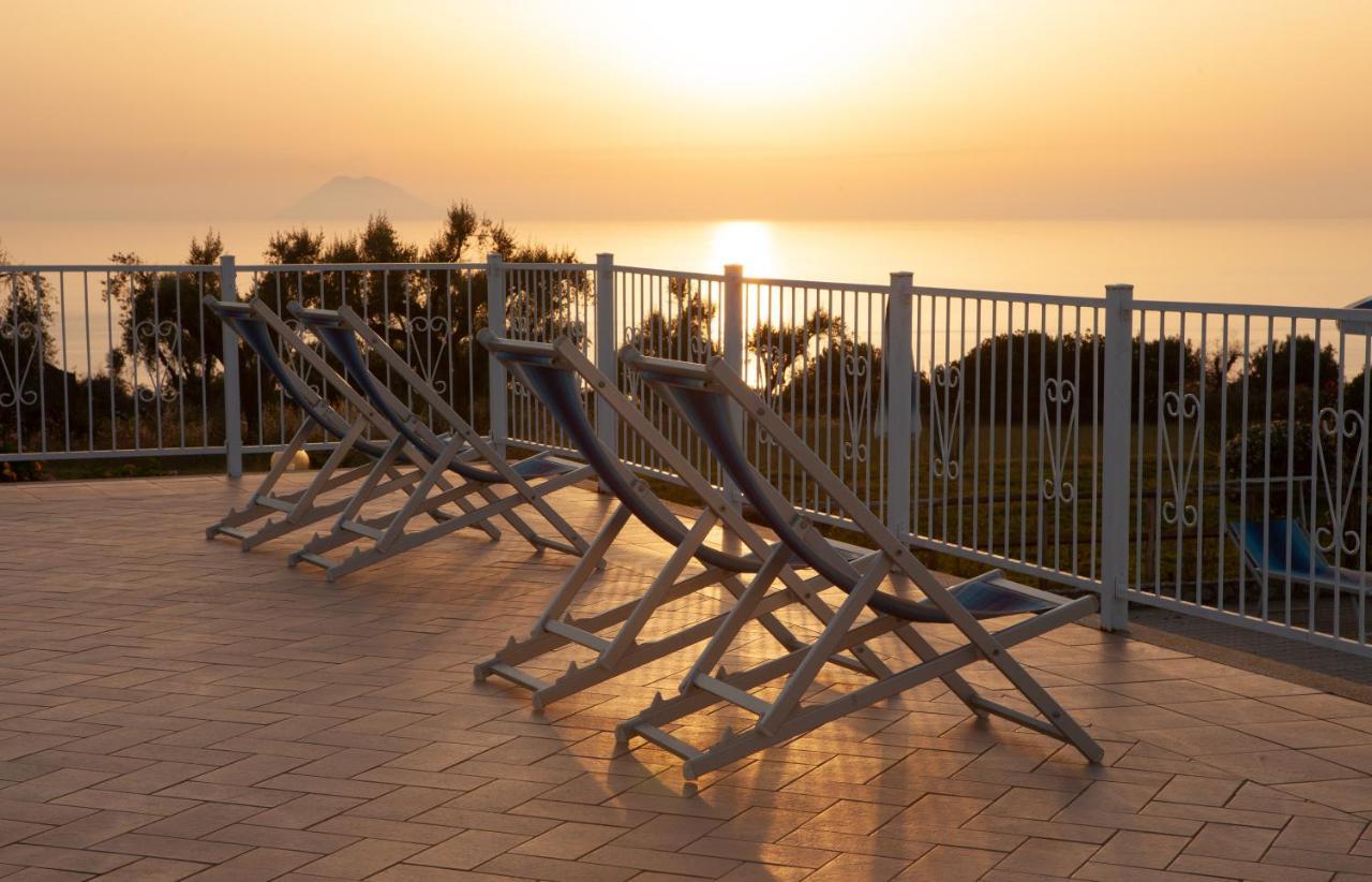 Agriturismo Ninea Ricadi Dış mekan fotoğraf
